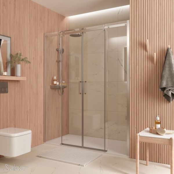 Paroi de douche Avec Portes coulissantes En façade Série: HELSINKY Couleur profil: Argent Brillant 2 fixes + 2 portes (FC4) dimensions mm: L1680 H1950 Épaisseur du verre: 8 Verre: Transparent Traitement antical En stock Réf. 22468 SALGAR