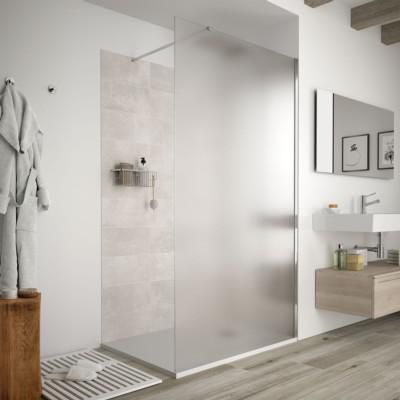 Paroi de douche Walk in Série: HEAVEN Couleur profil: Argent Brillant paroi de douche fixe (F1) dimensions mm: L1400 H1950 Épaisseur du verre: 8 Verre: Satiné Traitement antical En stock Réf. 82274 SALGAR